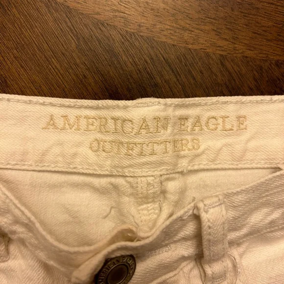 White American Eagle boyfriend shorts - Picture 2 of 4